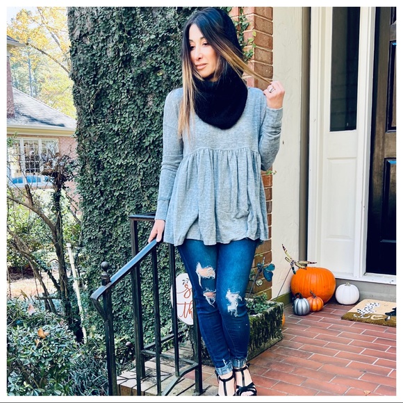 ShopEvelynne Tops - Soft Two Tone Brushed Knit Baby Doll Tunic Top